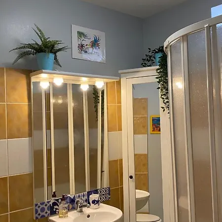 Meuble Tourisme Carmes 2 Etoiles, Entree Autonome,Wifi, Climatise, Petit Parking Prive Appartement Toulouse Buitenkant foto